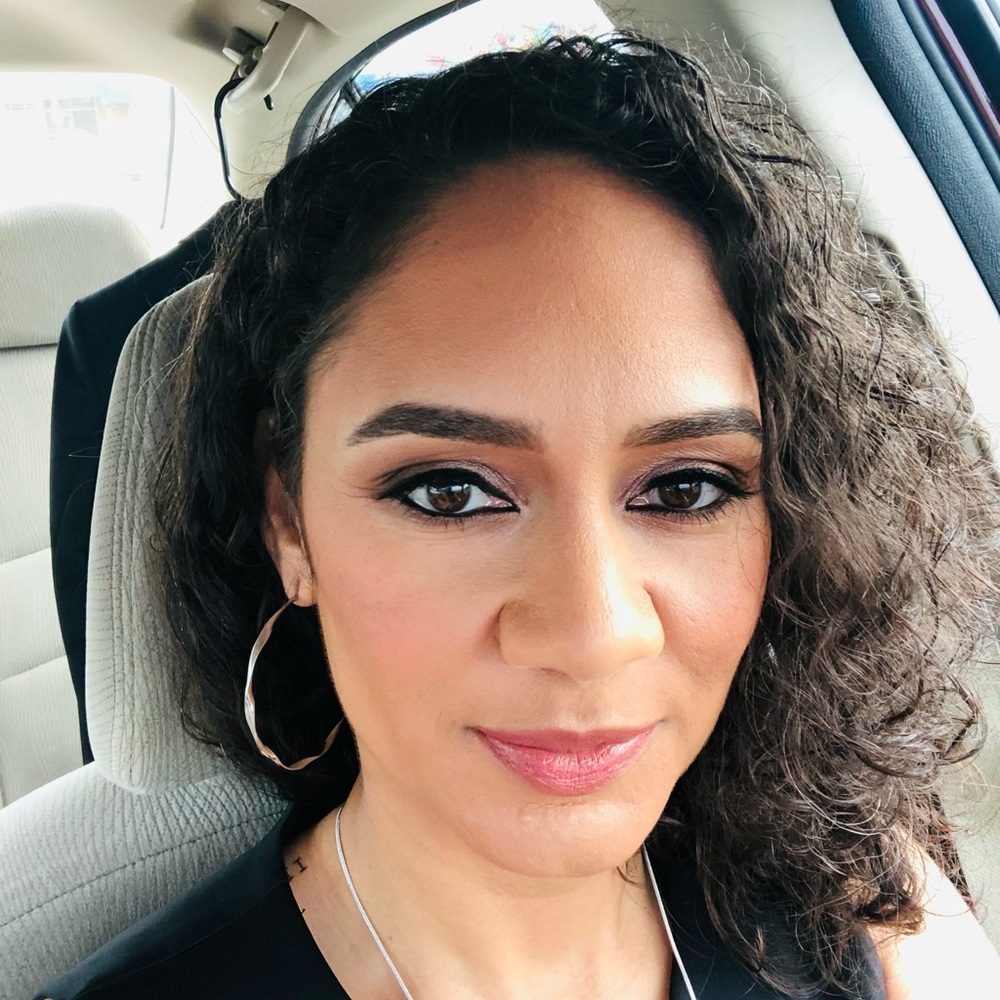 Meet your Posher, Ayanna
